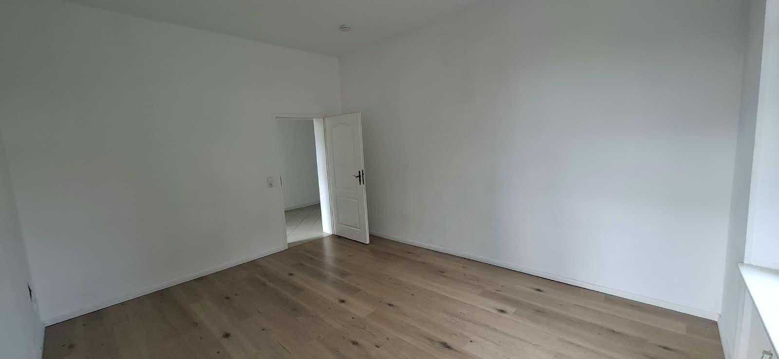 Prenájom bytu 3-izbový 115 m², Dorfstraße 12, Rieps, Meklenbursko-Predpomoransko Prenájom bytu 3-izbový 115 m², Dorfstraße 12, Rieps, Meklenbursko-Predpomoransko