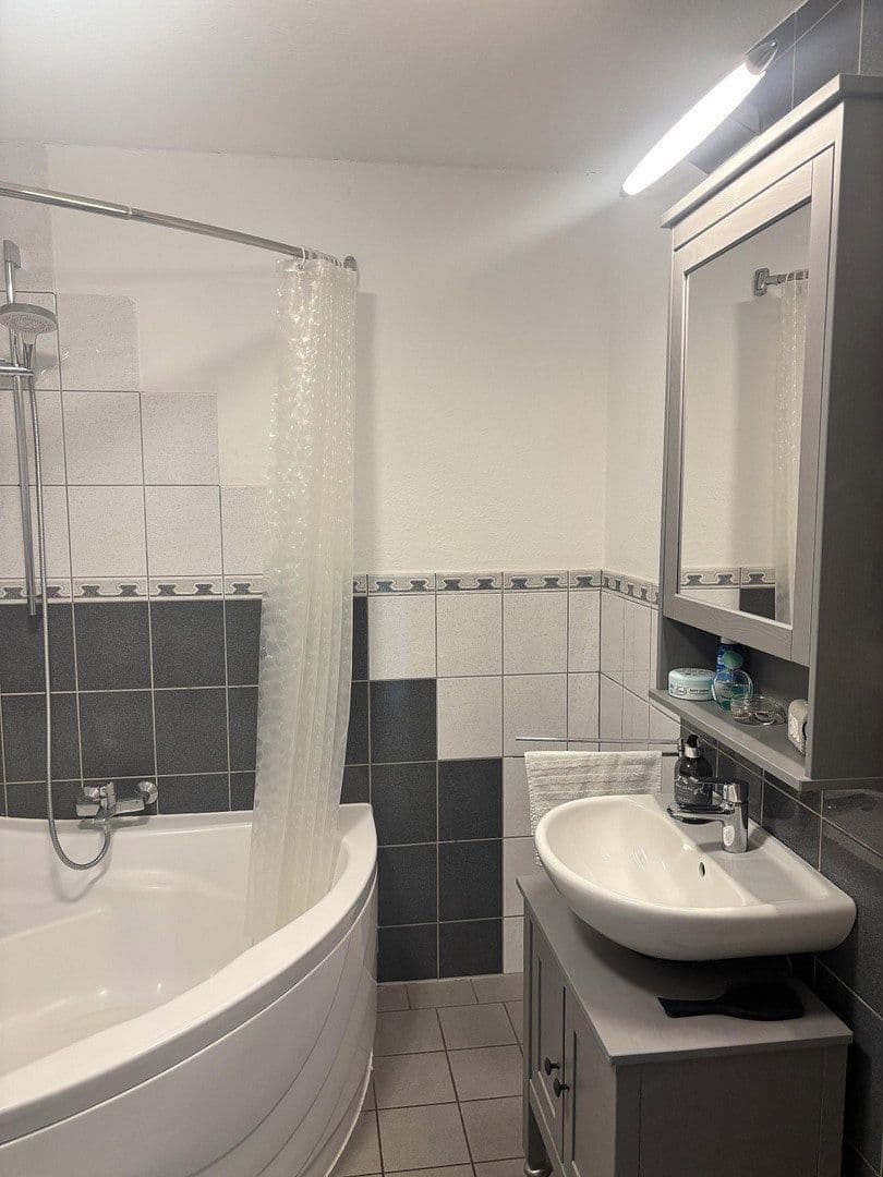 Prenájom bytu 2-izbový 56 m², Waldstr. 79c, Groß-Zimmern, Hesensko Prenájom bytu 2-izbový 56 m², Waldstr. 79c, Groß-Zimmern, Hesensko