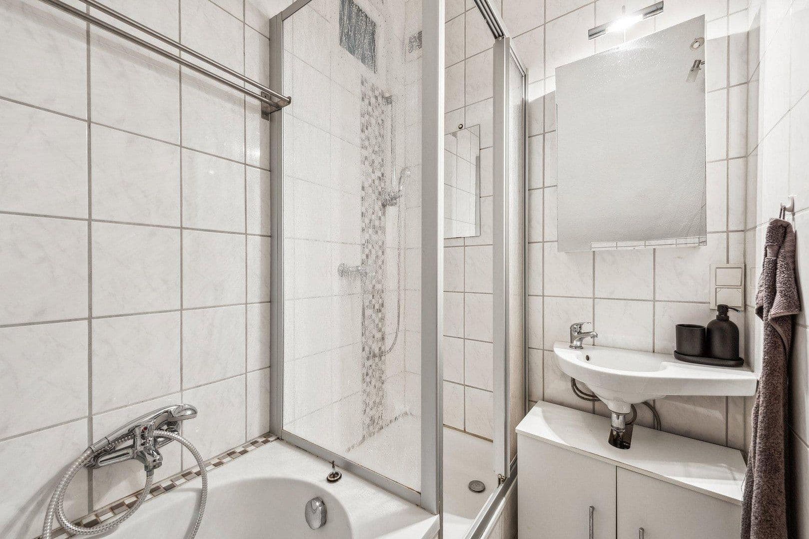 Prenájom bytu 2-izbový 40 m², Osnabrück, Dolné Sasko Prenájom bytu 2-izbový 40 m², Osnabrück, Dolné Sasko