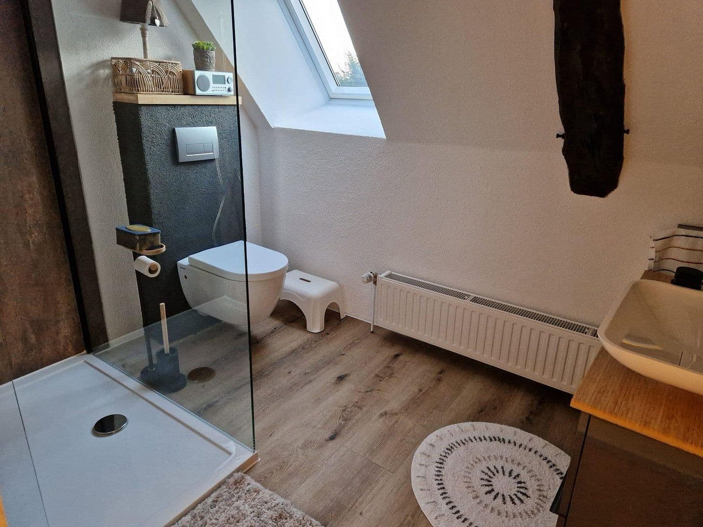 Predaj domu 290 m², pozemok 4.718 m², Gehlbergen 2, Bruchhausen-Vilsen, Dolné Sasko Predaj domu 290 m², pozemok 4.718 m², Gehlbergen 2, Bruchhausen-Vilsen, Dolné Sasko