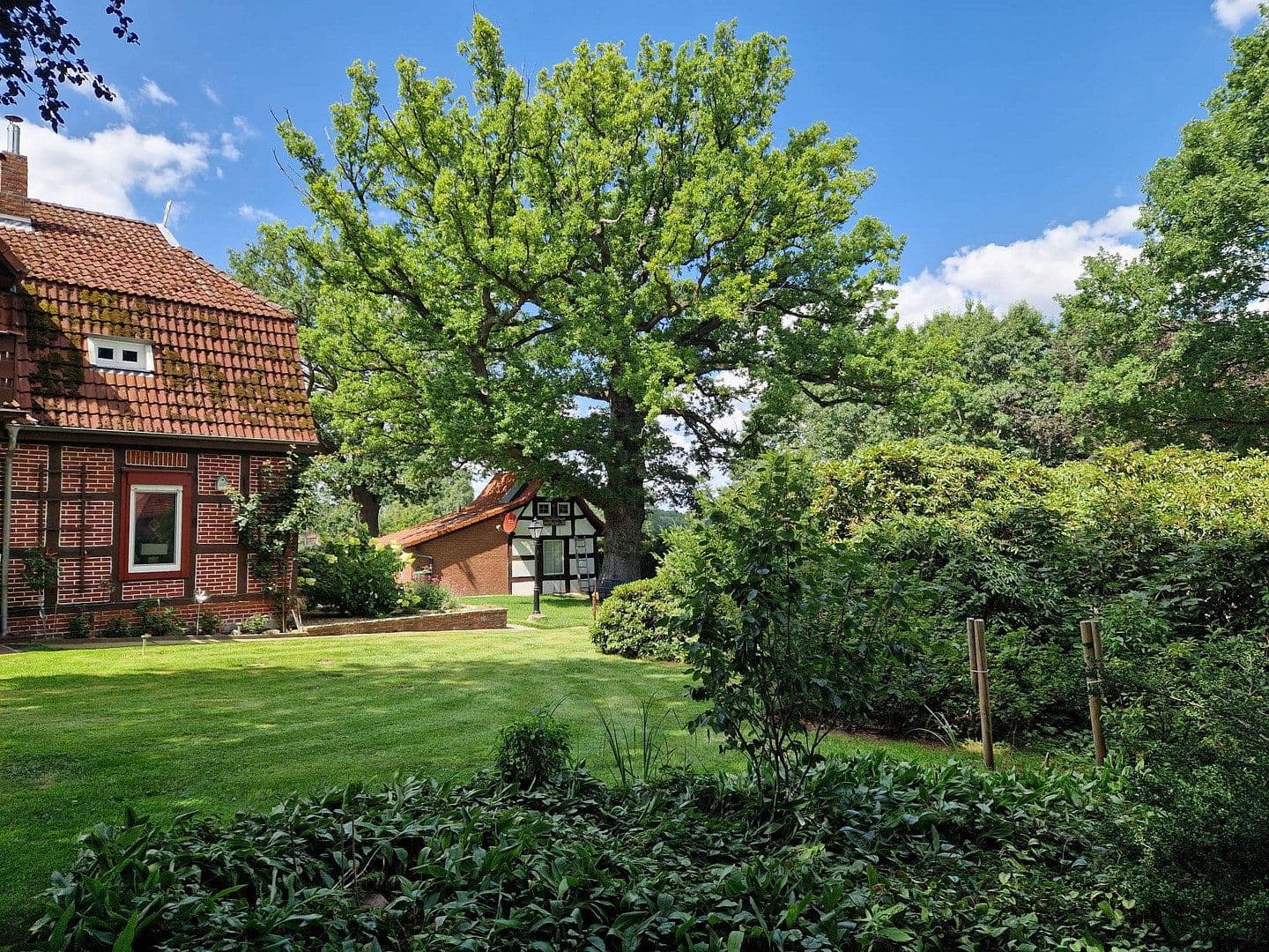 Predaj domu 290 m², pozemok 4.718 m², Gehlbergen 2, Bruchhausen-Vilsen, Dolné Sasko Predaj domu 290 m², pozemok 4.718 m², Gehlbergen 2, Bruchhausen-Vilsen, Dolné Sasko