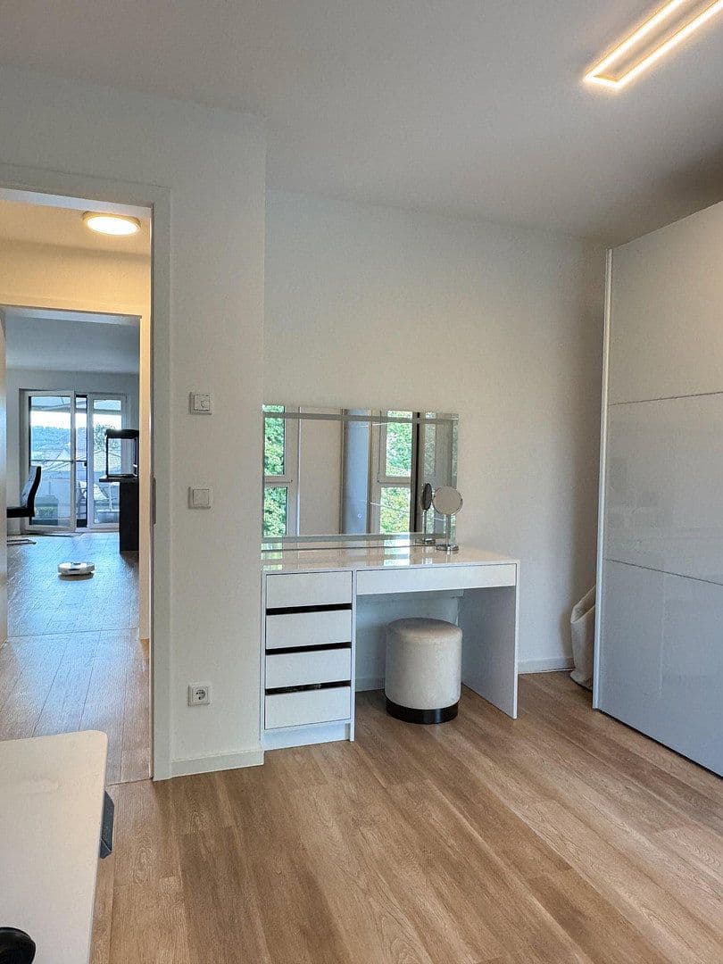 Prenájom bytu 3-izbový 88 m², Fürth, Bavorsko Prenájom bytu 3-izbový 88 m², Fürth, Bavorsko
