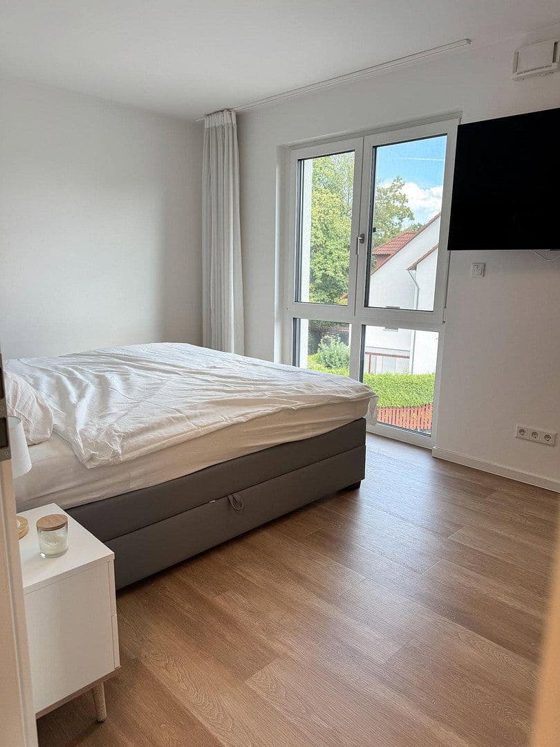 Prenájom bytu 3-izbový 88 m², Fürth, Bavorsko Prenájom bytu 3-izbový 88 m², Fürth, Bavorsko