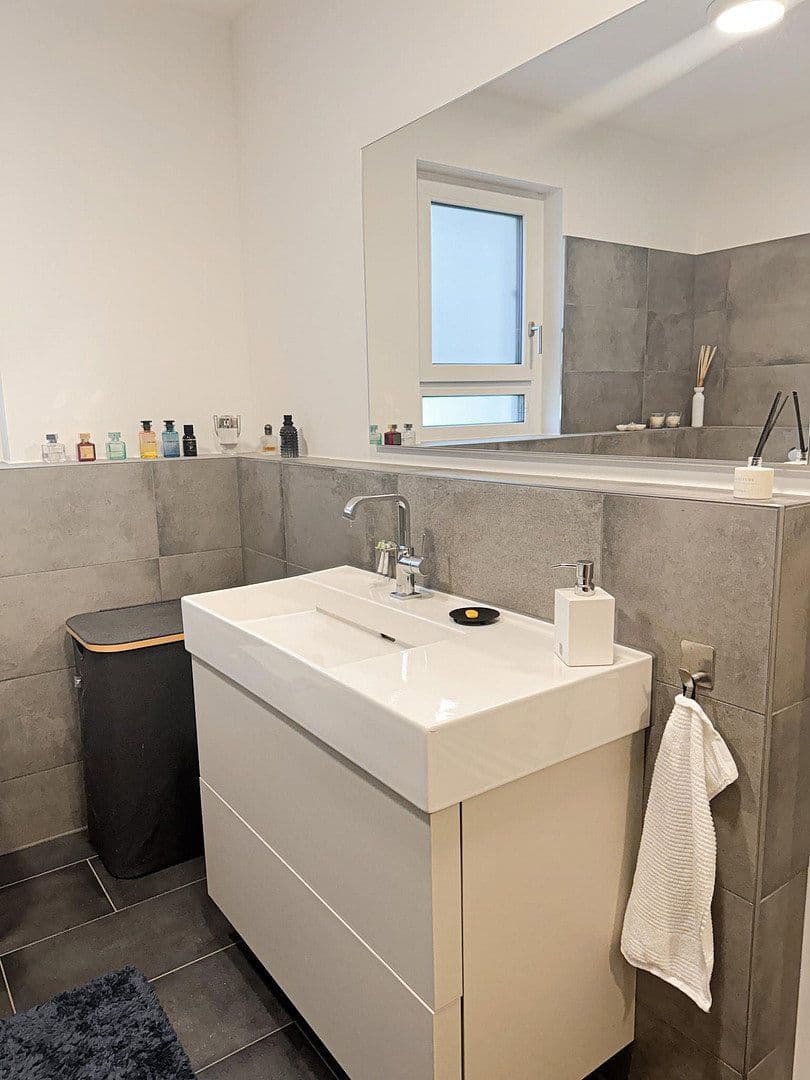Prenájom bytu 3-izbový 88 m², Fürth, Bavorsko Prenájom bytu 3-izbový 88 m², Fürth, Bavorsko