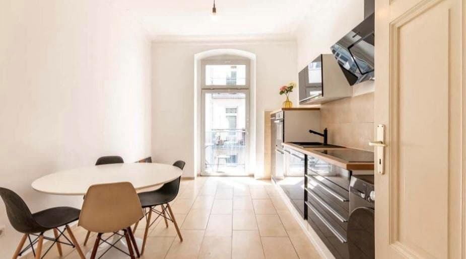Predaj bytu 2-izbový 76 m², Berlin, Berlín Predaj bytu 2-izbový 76 m², Berlin, Berlín