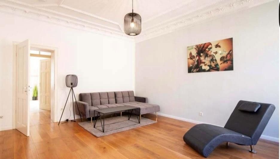 Predaj bytu 2-izbový 76 m², Berlin, Berlín Predaj bytu 2-izbový 76 m², Berlin, Berlín