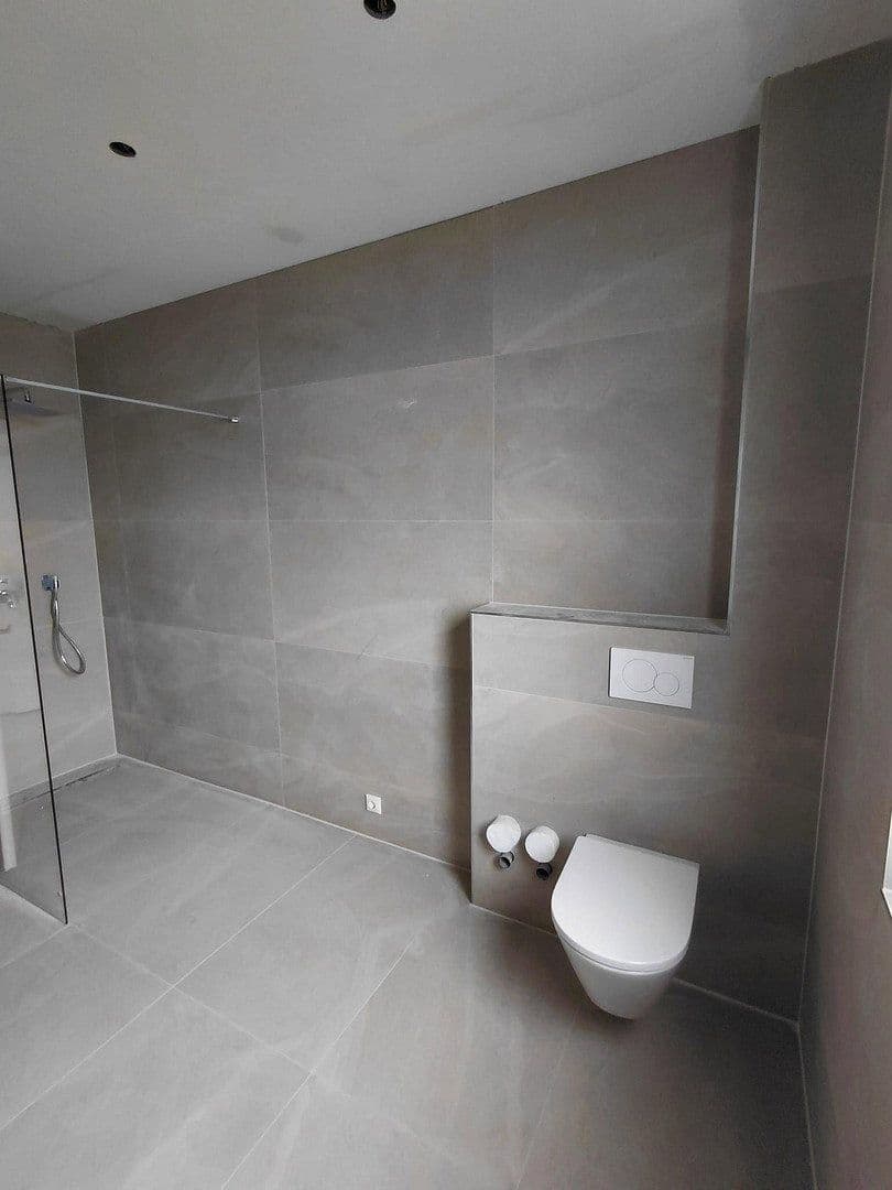 Prenájom bytu 4-izbový 98 m², Fallbachstraße 13, Erlensee, Hesensko Prenájom bytu 4-izbový 98 m², Fallbachstraße 13, Erlensee, Hesensko