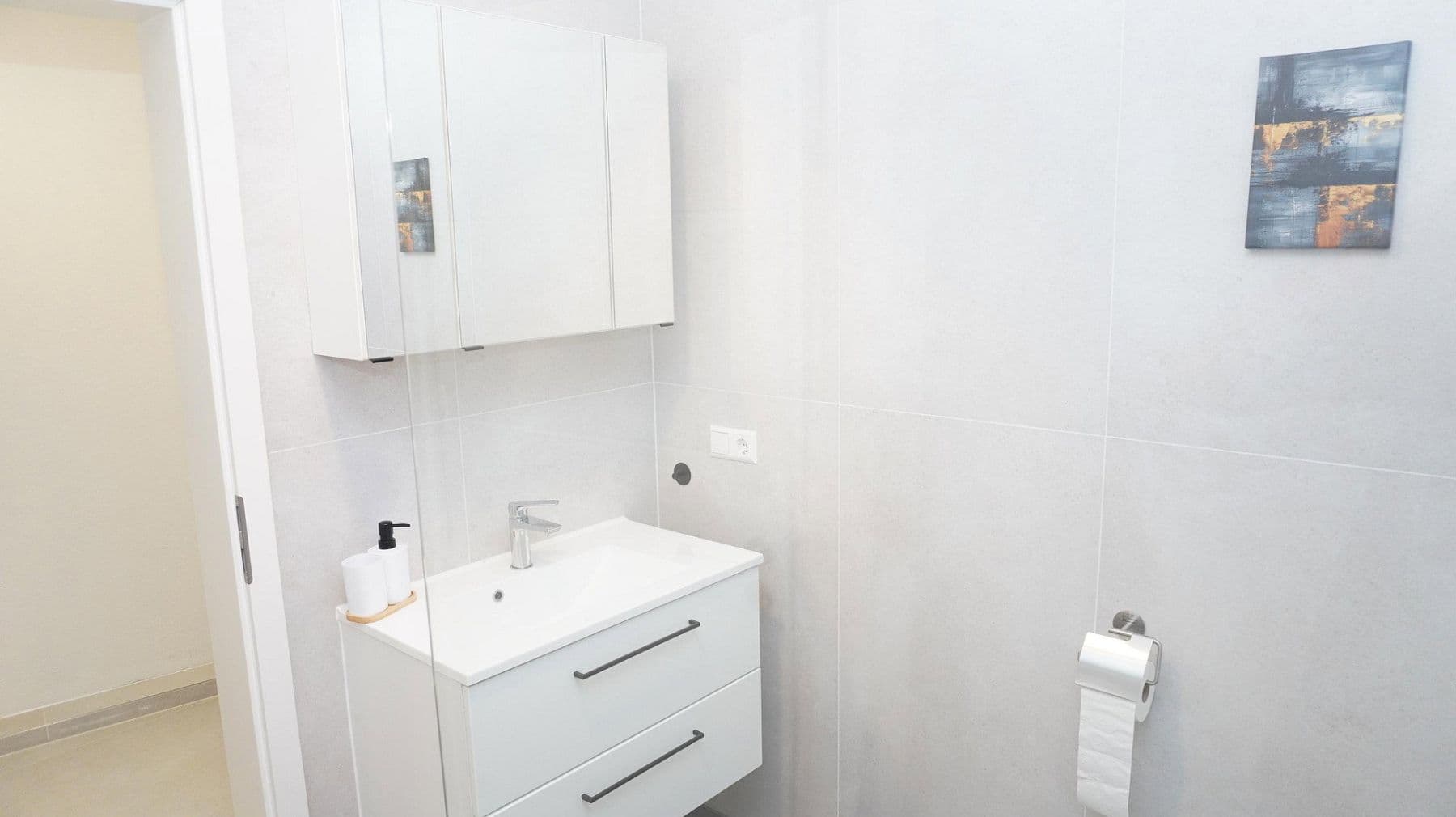 Prenájom bytu 2-izbový 64 m², Leverkusen, Severné Porýnie - Westfálsko Prenájom bytu 2-izbový 64 m², Leverkusen, Severné Porýnie - Westfálsko