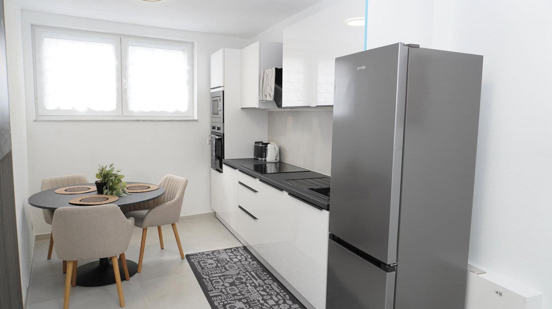 Prenájom bytu 2-izbový 64 m², Leverkusen, Severné Porýnie - Westfálsko Prenájom bytu 2-izbový 64 m², Leverkusen, Severné Porýnie - Westfálsko