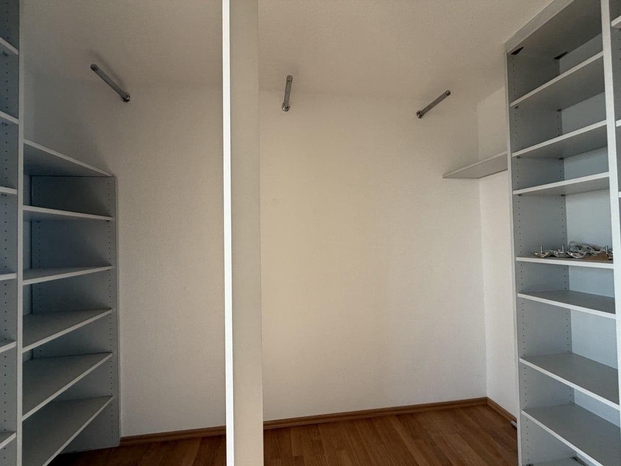 Predaj bytu 3-izbový 155 m², Köln, Severné Porýnie - Westfálsko Predaj bytu 3-izbový 155 m², Köln, Severné Porýnie - Westfálsko