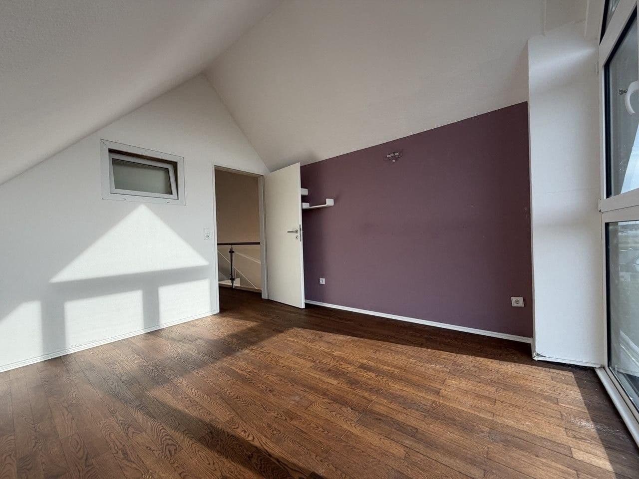 Predaj bytu 3-izbový 155 m², Köln, Severné Porýnie - Westfálsko Predaj bytu 3-izbový 155 m², Köln, Severné Porýnie - Westfálsko