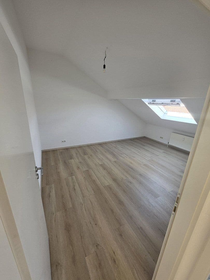 Predaj bytu 4-izbový 113 m², Ludwigshafen, Porýnie-Falcko Predaj bytu 4-izbový 113 m², Ludwigshafen, Porýnie-Falcko