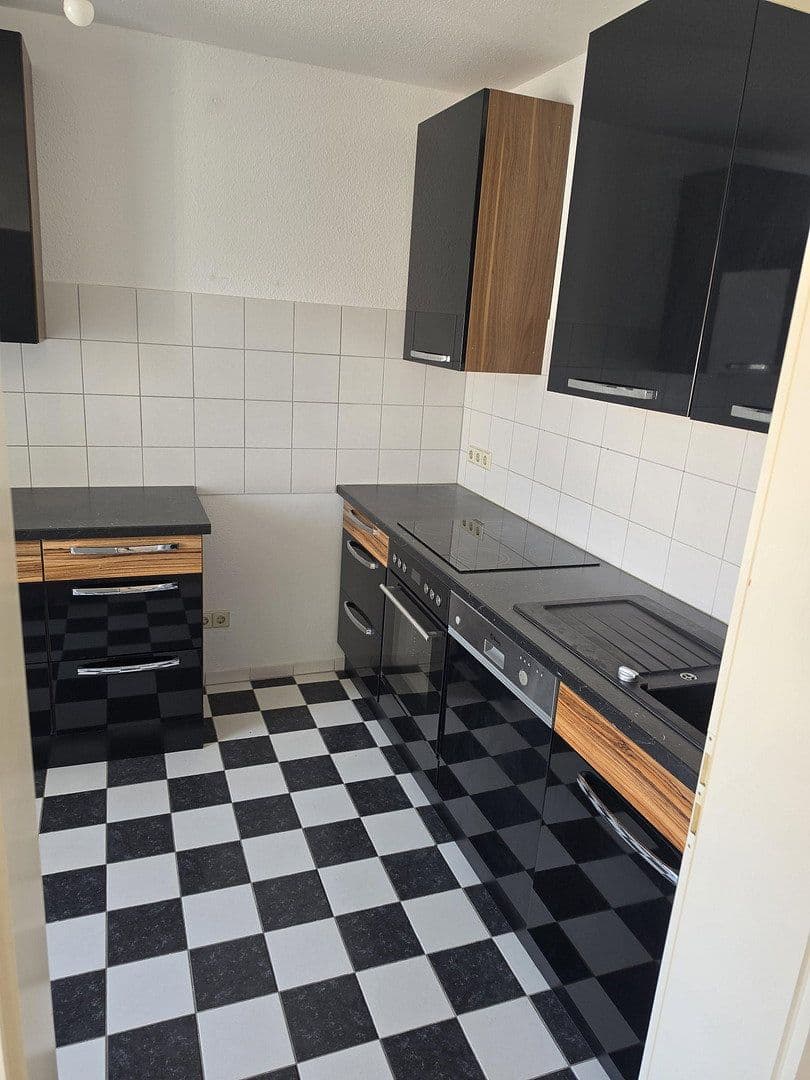 Predaj bytu 4-izbový 113 m², Ludwigshafen, Porýnie-Falcko Predaj bytu 4-izbový 113 m², Ludwigshafen, Porýnie-Falcko