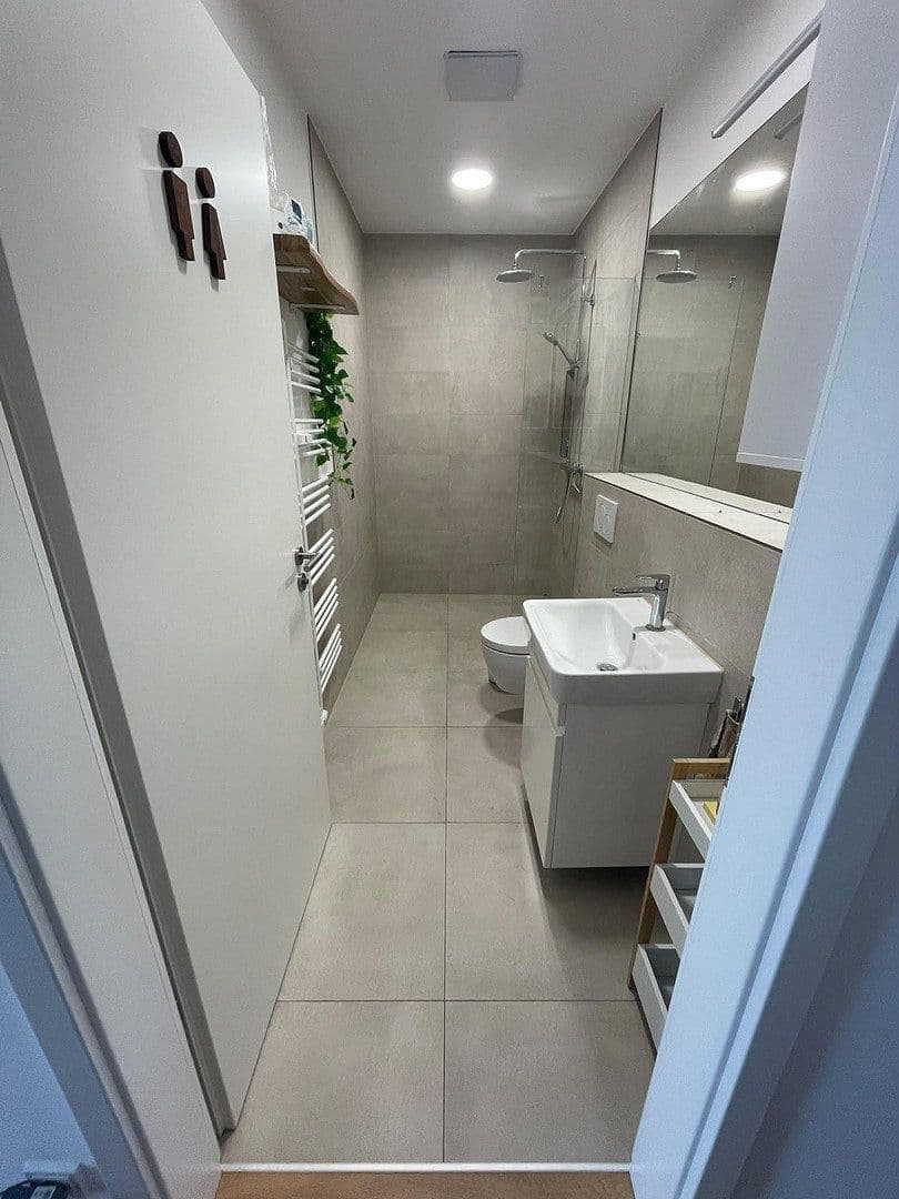 Prenájom bytu 2-izbový 77 m², Brühl, Bádensko-Wurttembersko Prenájom bytu 2-izbový 77 m², Brühl, Bádensko-Wurttembersko