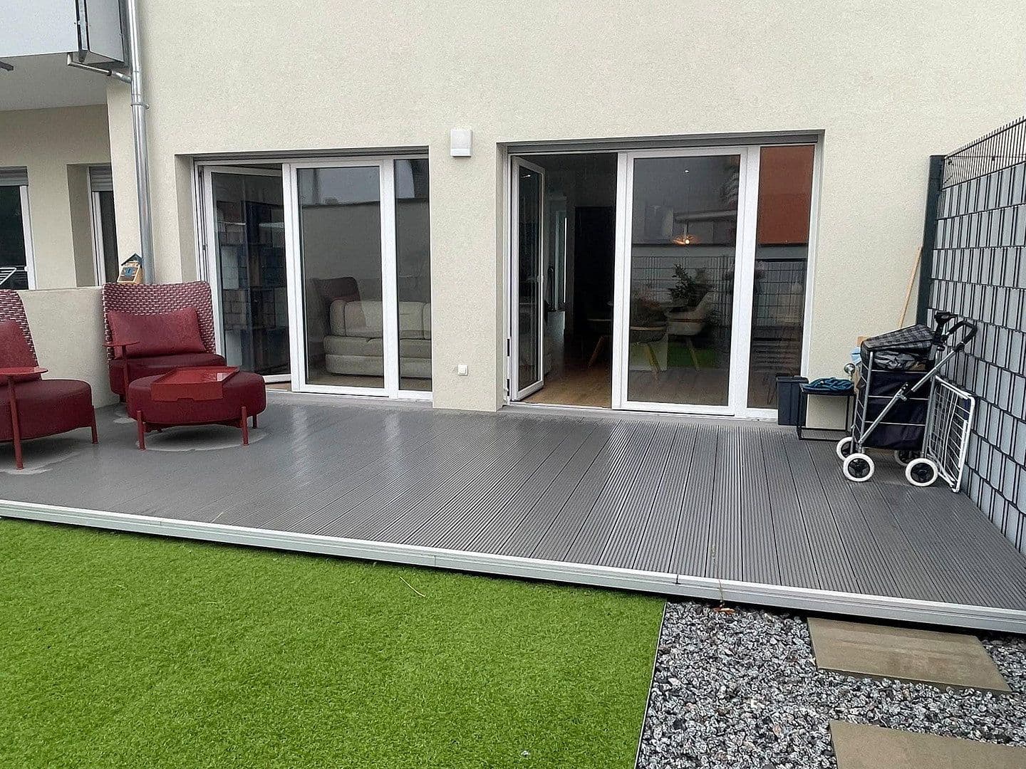 Prenájom bytu 2-izbový 77 m², Brühl, Bádensko-Wurttembersko Prenájom bytu 2-izbový 77 m², Brühl, Bádensko-Wurttembersko