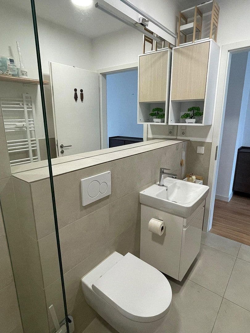Prenájom bytu 2-izbový 77 m², Brühl, Bádensko-Wurttembersko Prenájom bytu 2-izbový 77 m², Brühl, Bádensko-Wurttembersko