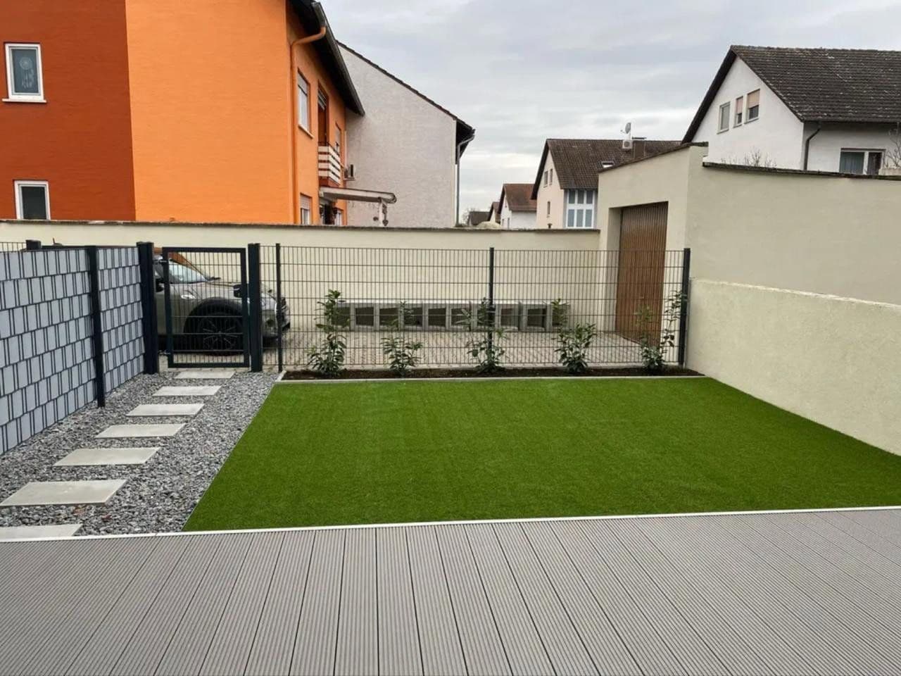 Prenájom bytu 2-izbový 77 m², Brühl, Bádensko-Wurttembersko Prenájom bytu 2-izbový 77 m², Brühl, Bádensko-Wurttembersko