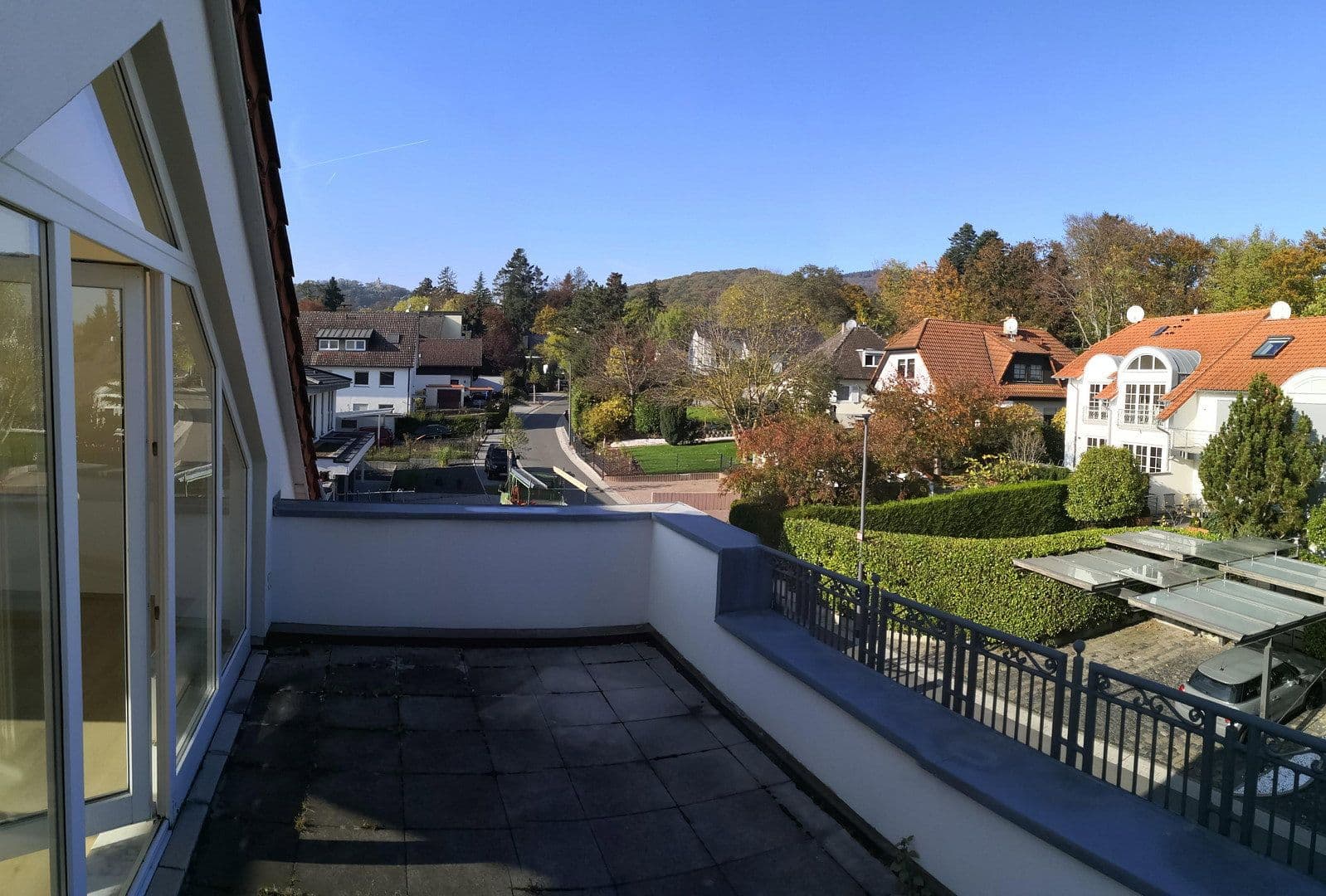 Prenájom domu 167 m², pozemok 170 m², Hardtbergweg 7a, Kronberg im Taunus, Hesensko Prenájom domu 167 m², pozemok 170 m², Hardtbergweg 7a, Kronberg im Taunus, Hesensko