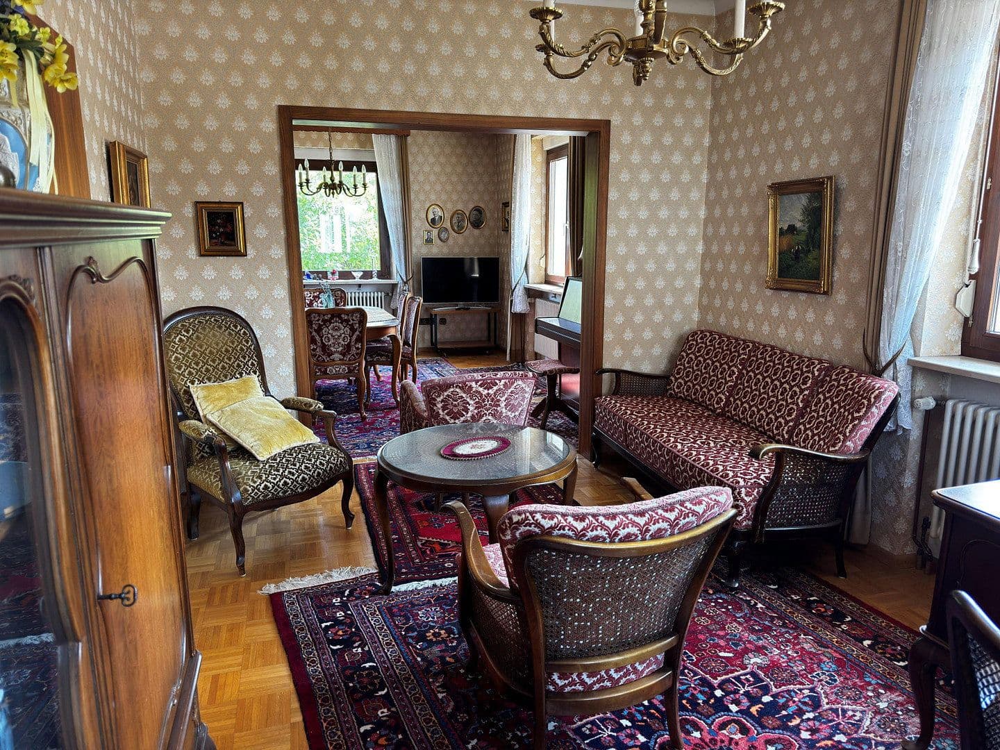 Predaj domu 145 m², pozemok 1.488 m², Neuried, Bádensko-Wurttembersko Predaj domu 145 m², pozemok 1.488 m², Neuried, Bádensko-Wurttembersko