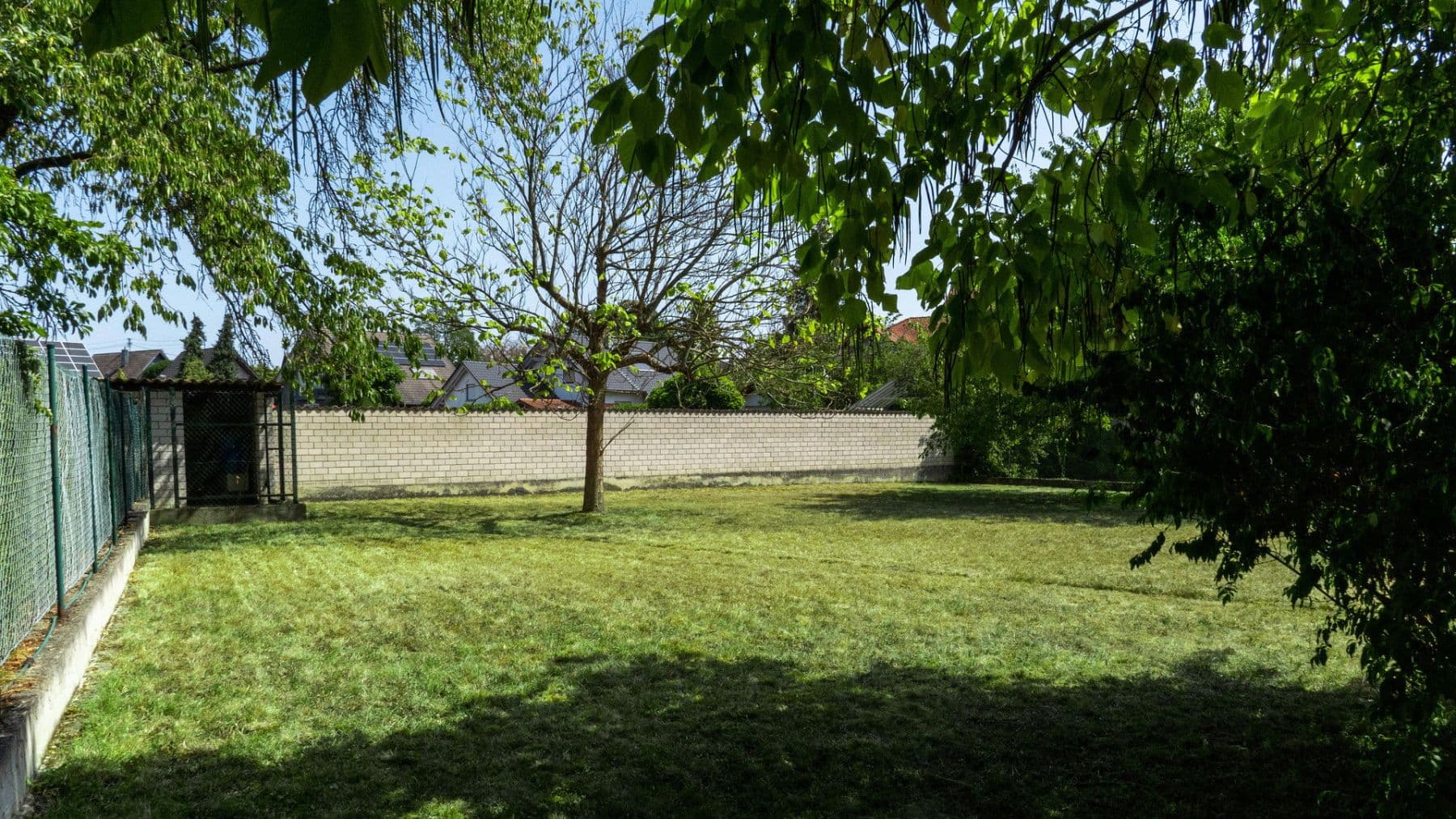 Predaj domu 145 m², pozemok 1.488 m², Neuried, Bádensko-Wurttembersko Predaj domu 145 m², pozemok 1.488 m², Neuried, Bádensko-Wurttembersko