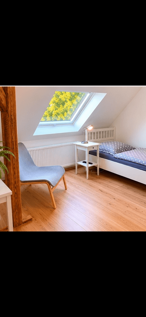 Prenájom bytu 85 m², Brühl, Severné Porýnie - Westfálsko Prenájom bytu 85 m², Brühl, Severné Porýnie - Westfálsko
