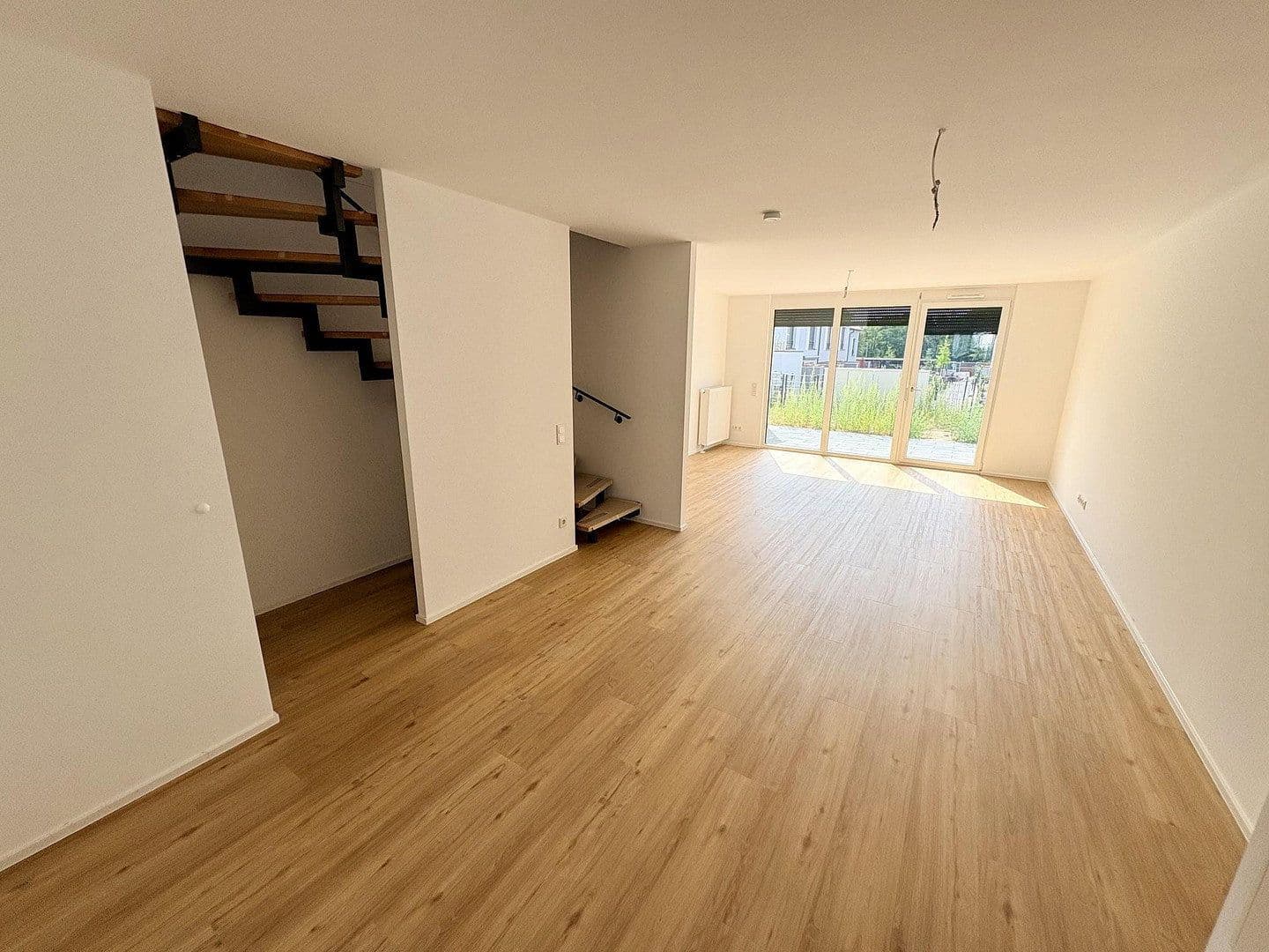 Prenájom domu 145 m², pozemok 115 m², Lilienstrasse 29., Stein, Bavorsko Prenájom domu 145 m², pozemok 115 m², Lilienstrasse 29., Stein, Bavorsko