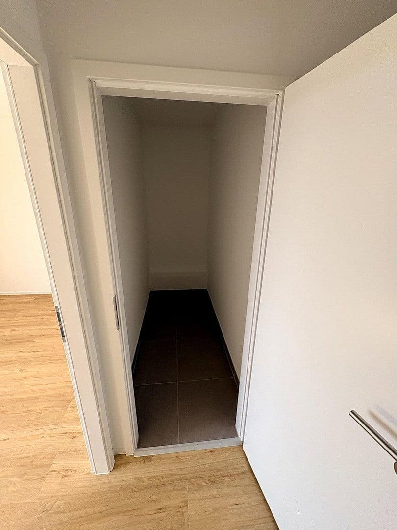 Prenájom domu 145 m², pozemok 115 m², Lilienstrasse 29., Stein, Bavorsko Prenájom domu 145 m², pozemok 115 m², Lilienstrasse 29., Stein, Bavorsko
