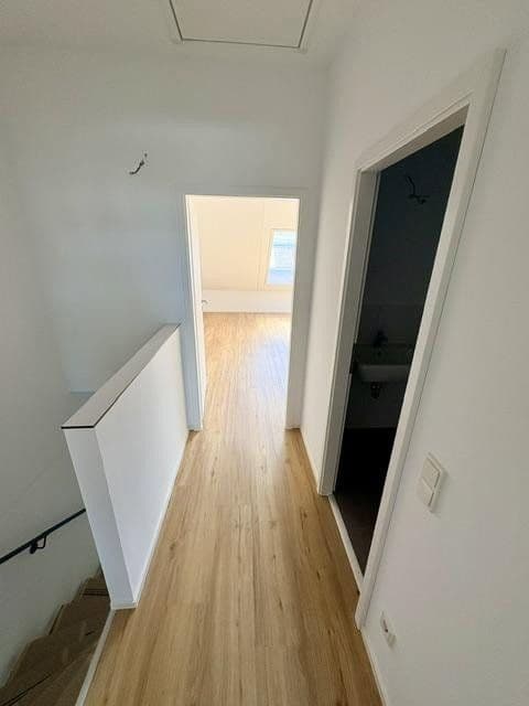 Prenájom domu 145 m², pozemok 115 m², Lilienstrasse 29., Stein, Bavorsko Prenájom domu 145 m², pozemok 115 m², Lilienstrasse 29., Stein, Bavorsko