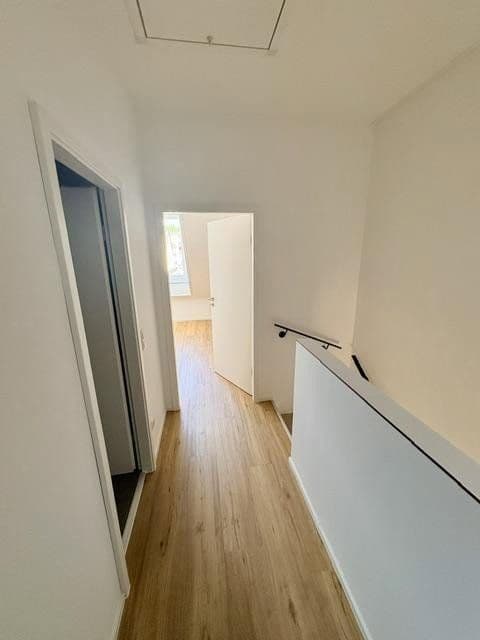 Prenájom domu 145 m², pozemok 115 m², Lilienstrasse 29., Stein, Bavorsko Prenájom domu 145 m², pozemok 115 m², Lilienstrasse 29., Stein, Bavorsko