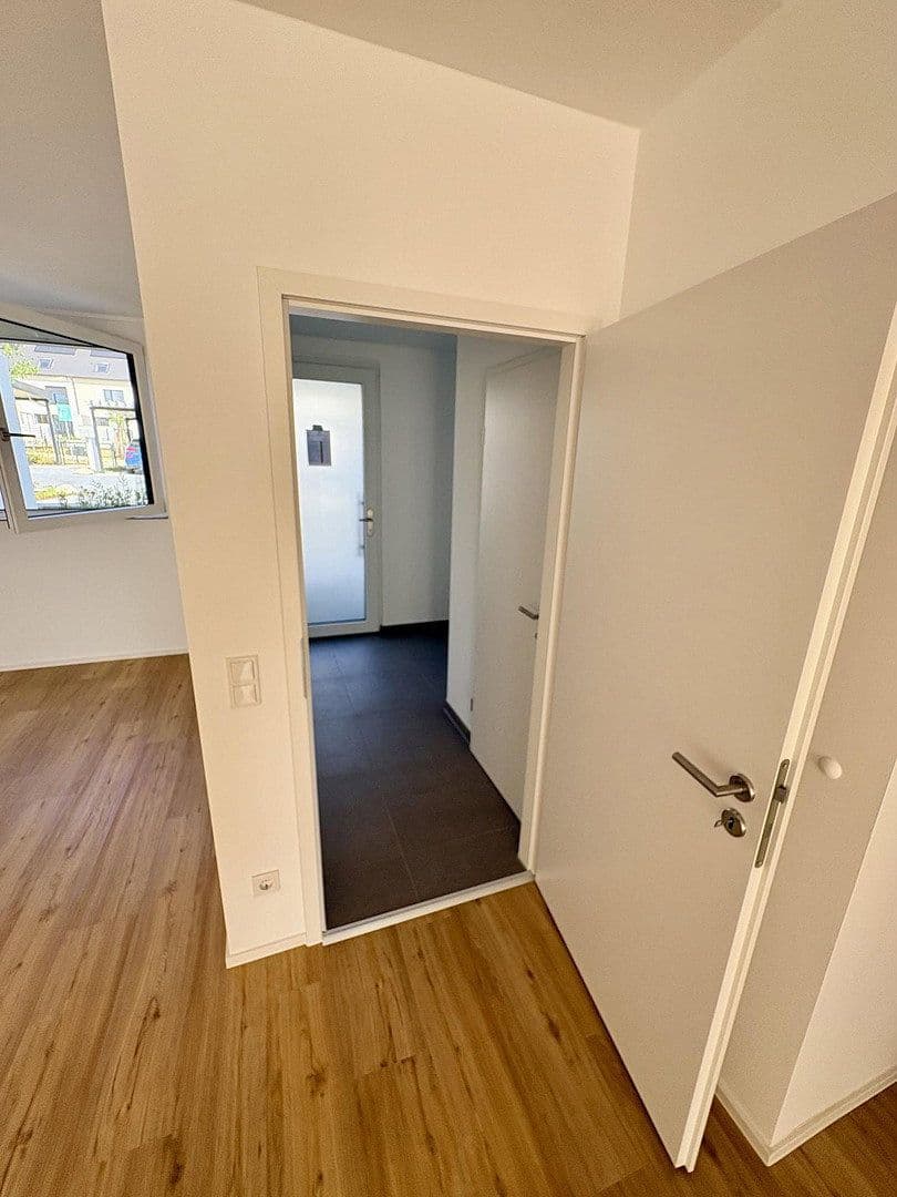 Prenájom domu 145 m², pozemok 115 m², Lilienstrasse 29., Stein, Bavorsko Prenájom domu 145 m², pozemok 115 m², Lilienstrasse 29., Stein, Bavorsko