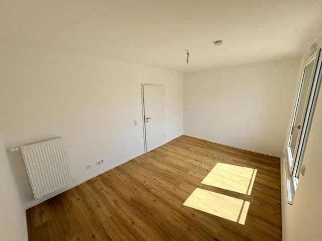 Prenájom domu 145 m², pozemok 115 m², Lilienstrasse 29., Stein, Bavorsko Prenájom domu 145 m², pozemok 115 m², Lilienstrasse 29., Stein, Bavorsko