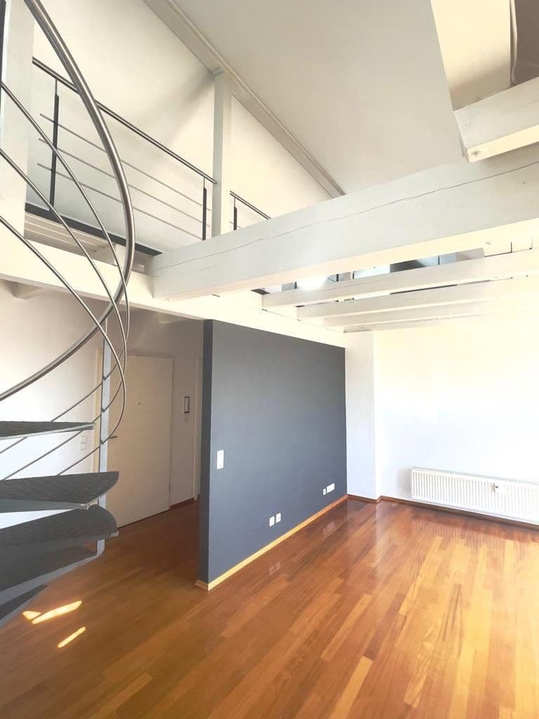 Prenájom bytu 3-izbový 110 m², Aalen, Bádensko-Wurttembersko Prenájom bytu 3-izbový 110 m², Aalen, Bádensko-Wurttembersko
