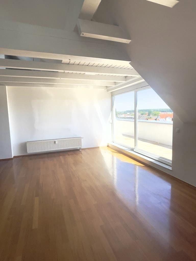 Prenájom bytu 3-izbový 110 m², Aalen, Bádensko-Wurttembersko Prenájom bytu 3-izbový 110 m², Aalen, Bádensko-Wurttembersko