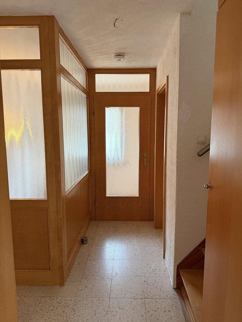 Prenájom bytu 5-izbový 97 m², Wiesloch, Bádensko-Wurttembersko Prenájom bytu 5-izbový 97 m², Wiesloch, Bádensko-Wurttembersko