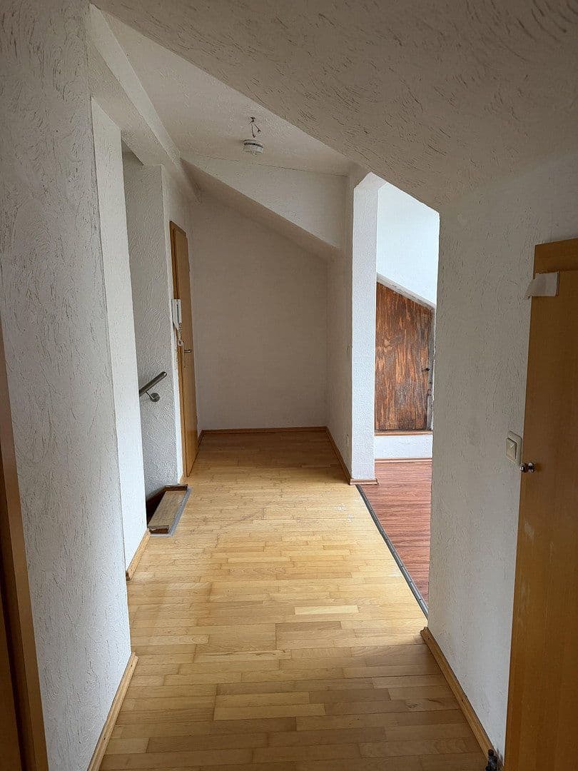 Prenájom bytu 5-izbový 97 m², Wiesloch, Bádensko-Wurttembersko Prenájom bytu 5-izbový 97 m², Wiesloch, Bádensko-Wurttembersko