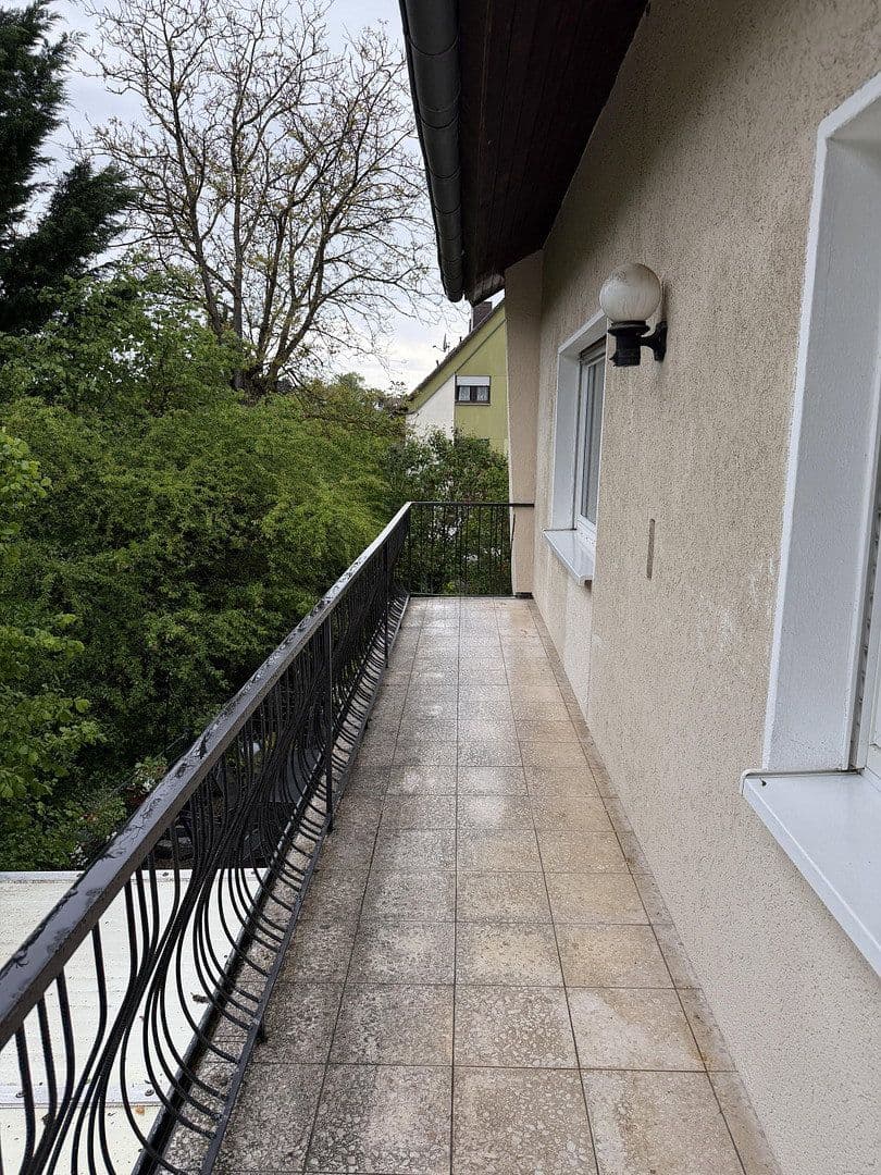 Prenájom bytu 5-izbový 97 m², Wiesloch, Bádensko-Wurttembersko Prenájom bytu 5-izbový 97 m², Wiesloch, Bádensko-Wurttembersko