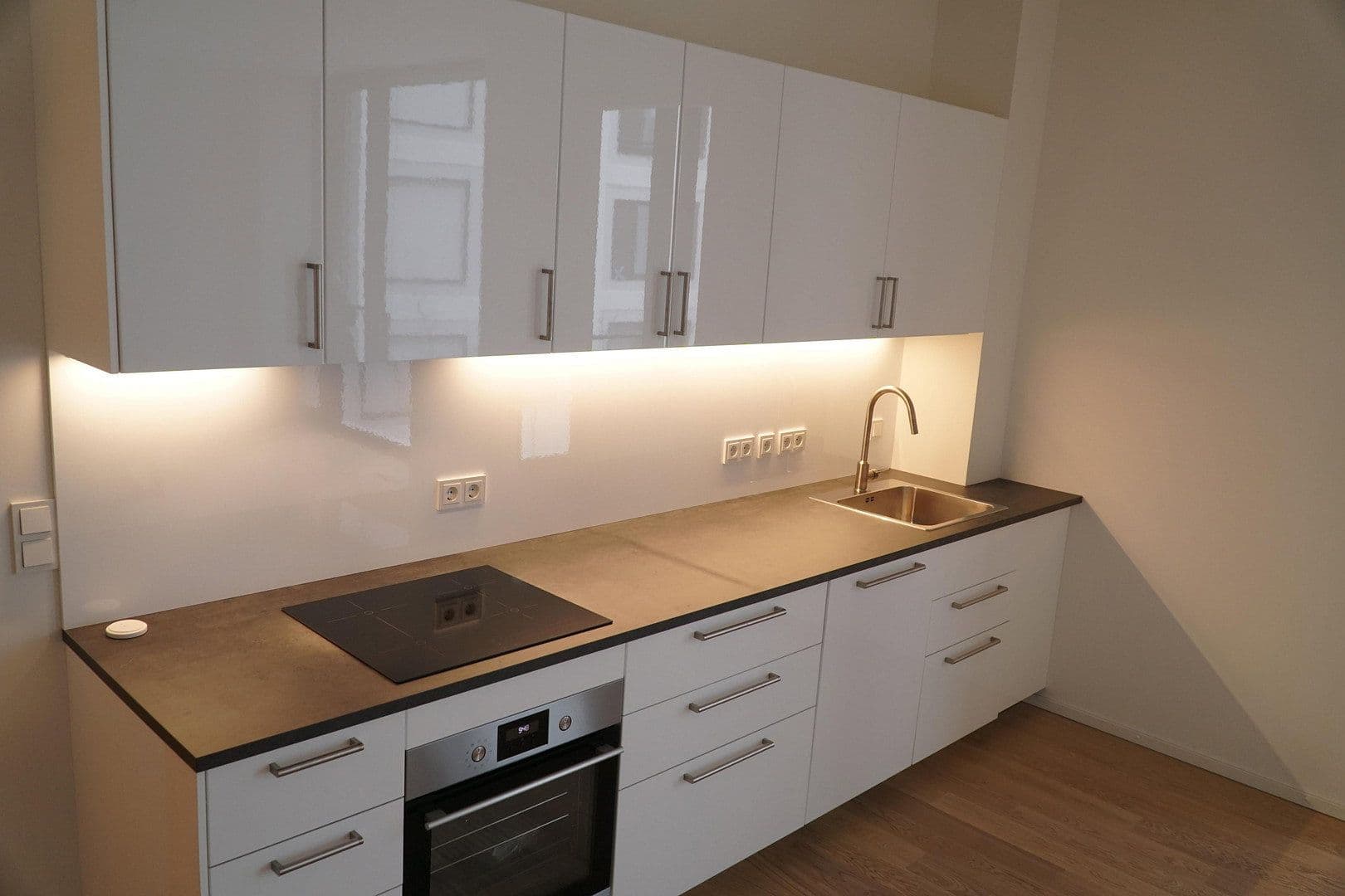 Predaj bytu 2-izbový 72 m², Birketweg 37, München, Bavorsko Predaj bytu 2-izbový 72 m², Birketweg 37, München, Bavorsko