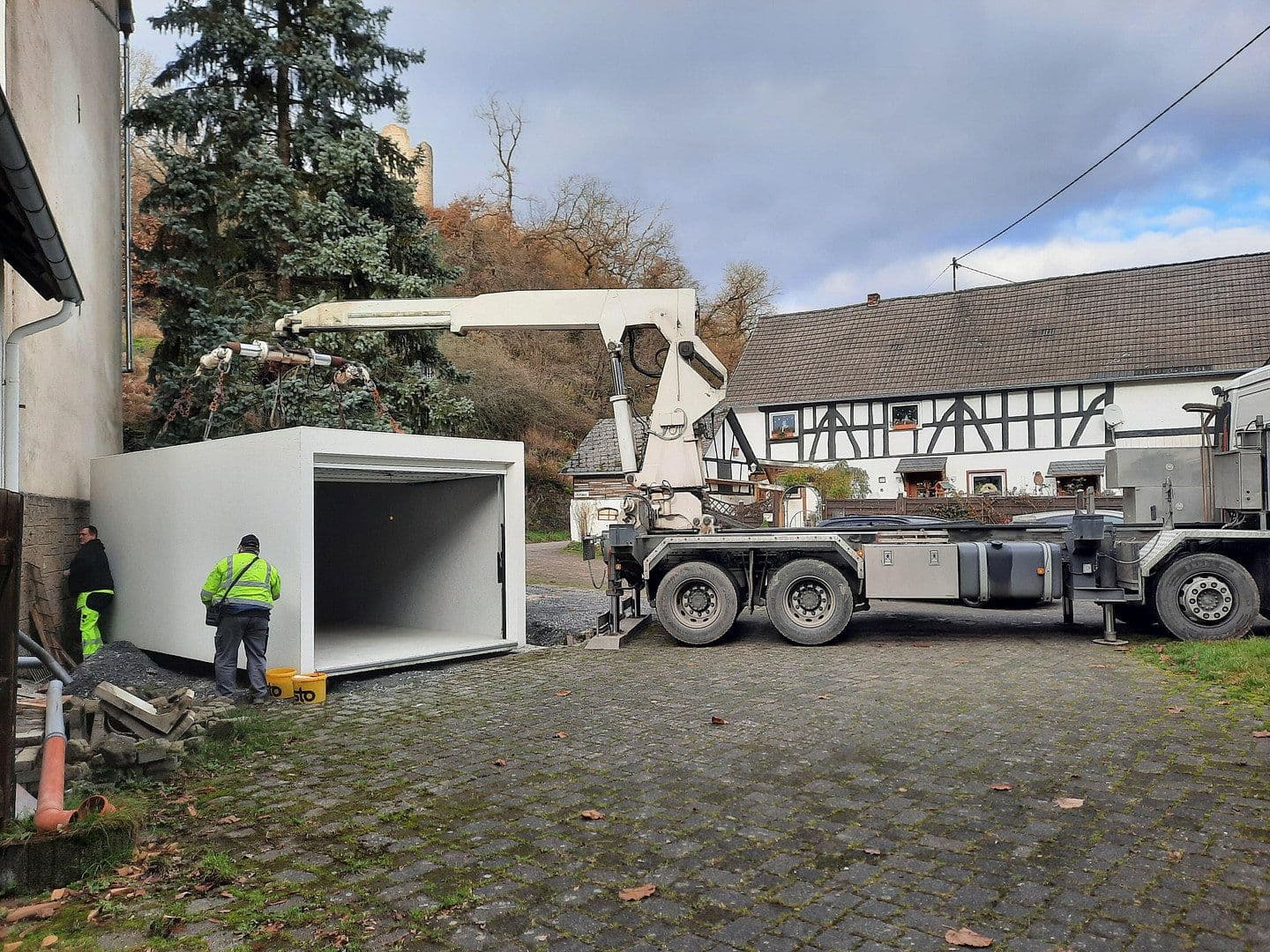Predaj domu 231 m², pozemok 596 m², Mühlweg 2, Burglahr, Porýnie-Falcko Predaj domu 231 m², pozemok 596 m², Mühlweg 2, Burglahr, Porýnie-Falcko