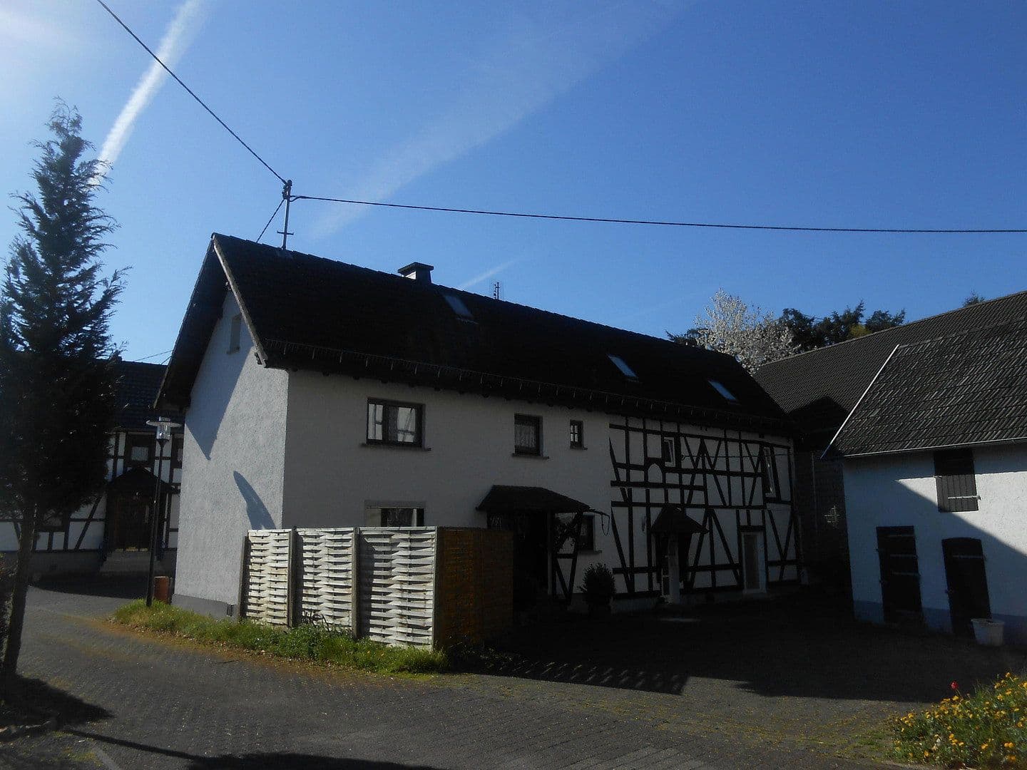 Predaj domu 231 m², pozemok 596 m², Mühlweg 2, Burglahr, Porýnie-Falcko Predaj domu 231 m², pozemok 596 m², Mühlweg 2, Burglahr, Porýnie-Falcko