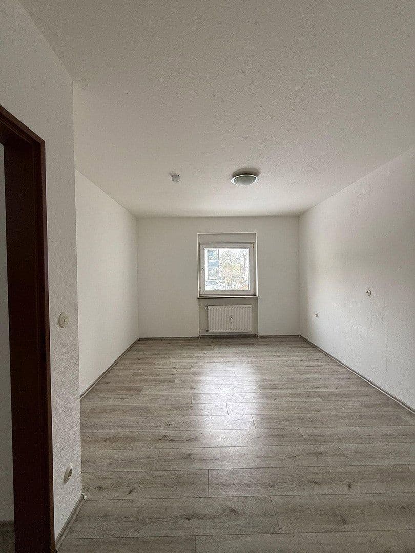 Prenájom bytu 2-izbový 60 m², Mörikestraße 3, Bad Wimpfen, Bádensko-Wurttembersko Prenájom bytu 2-izbový 60 m², Mörikestraße 3, Bad Wimpfen, Bádensko-Wurttembersko