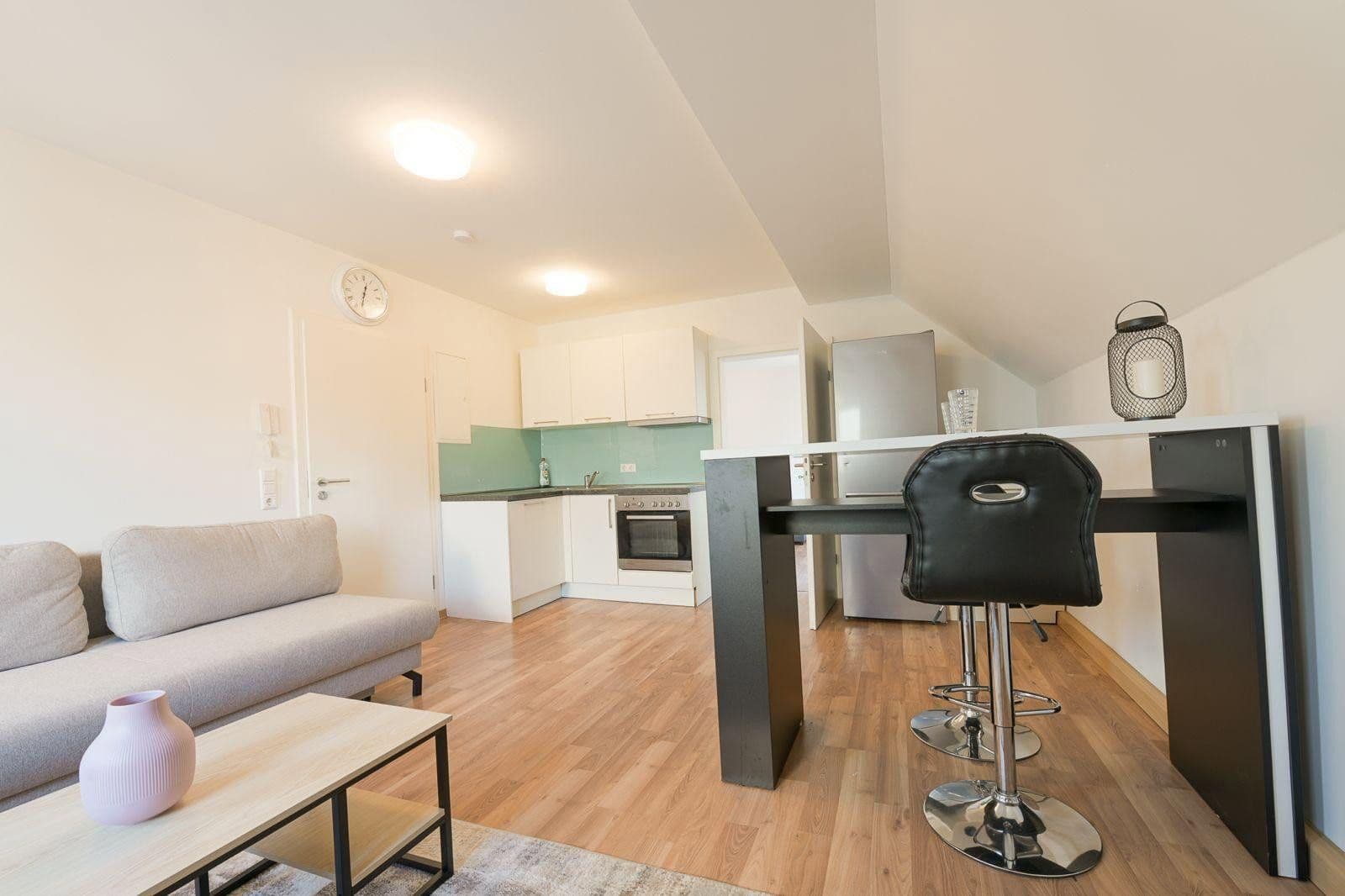 Prenájom bytu 2-izbový 45 m², Klingenbergstr. 153, Heilbronn, Bádensko-Wurttembersko Prenájom bytu 2-izbový 45 m², Klingenbergstr. 153, Heilbronn, Bádensko-Wurttembersko