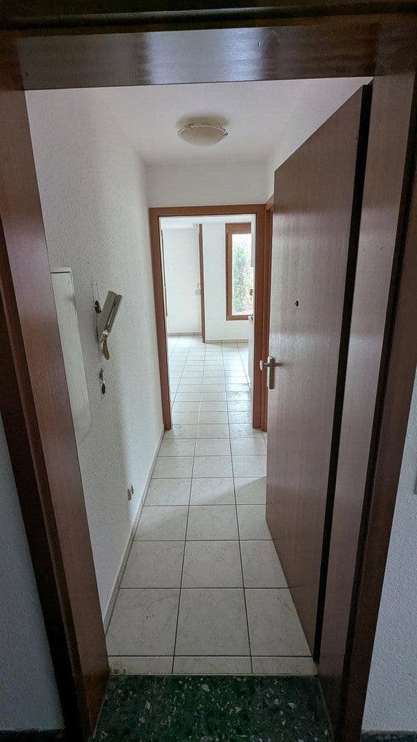 Prenájom bytu 1-izbový 35 m², Rosmarinweg 95, Stuttgart-Sommerrain, Bádensko-Wurttembersko Prenájom bytu 1-izbový 35 m², Rosmarinweg 95, Stuttgart-Sommerrain, Bádensko-Wurttembersko