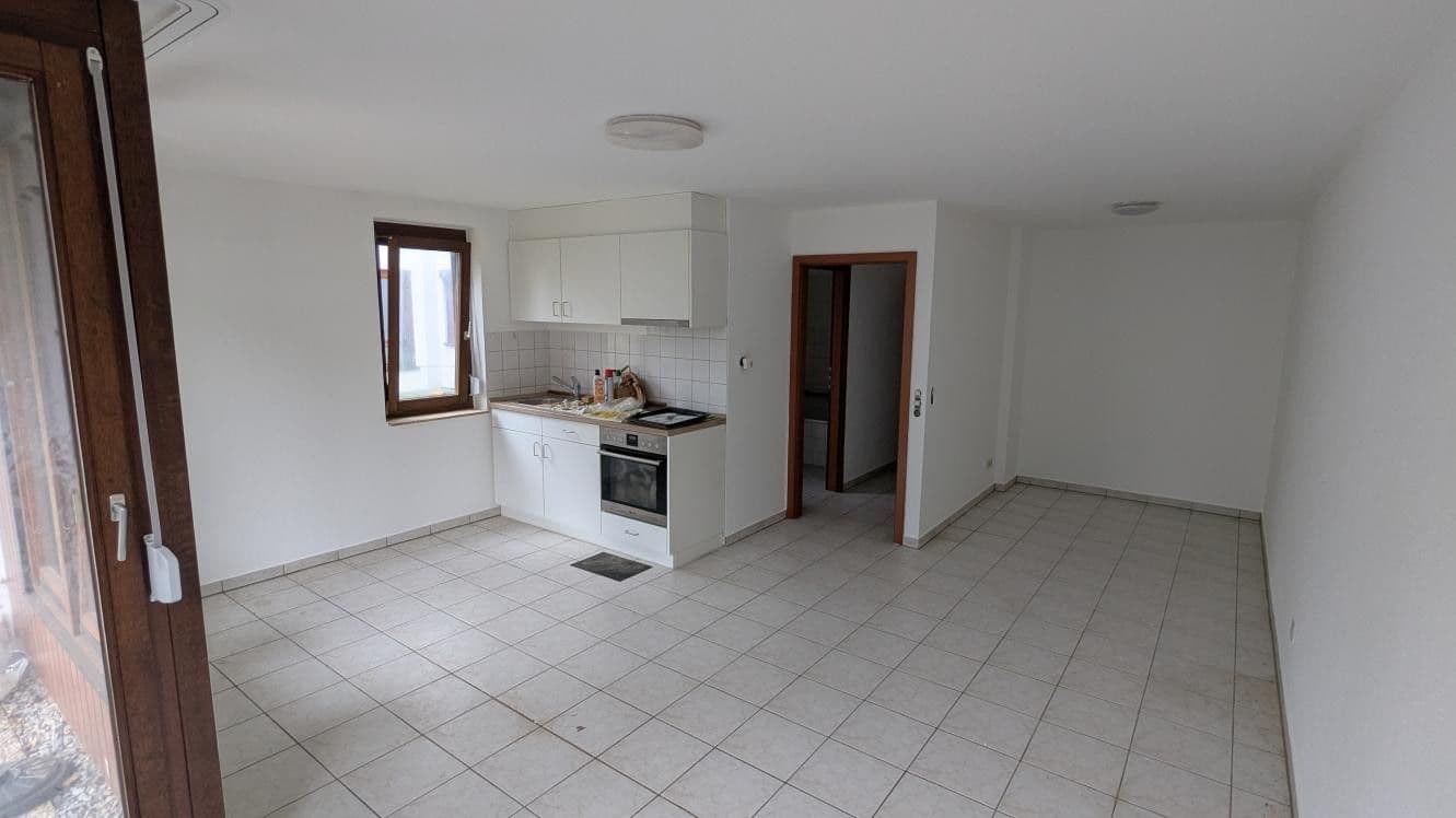 Prenájom bytu 1-izbový 35 m², Rosmarinweg 95, Stuttgart-Sommerrain, Bádensko-Wurttembersko Prenájom bytu 1-izbový 35 m², Rosmarinweg 95, Stuttgart-Sommerrain, Bádensko-Wurttembersko