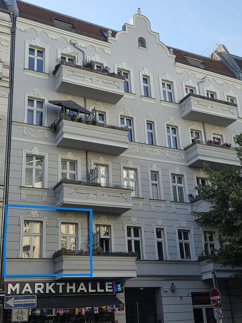 Predaj bytu 2-izbový 75 m², Simon-Dach Straße 9, Berlin, Berlín Predaj bytu 2-izbový 75 m², Simon-Dach Straße 9, Berlin, Berlín