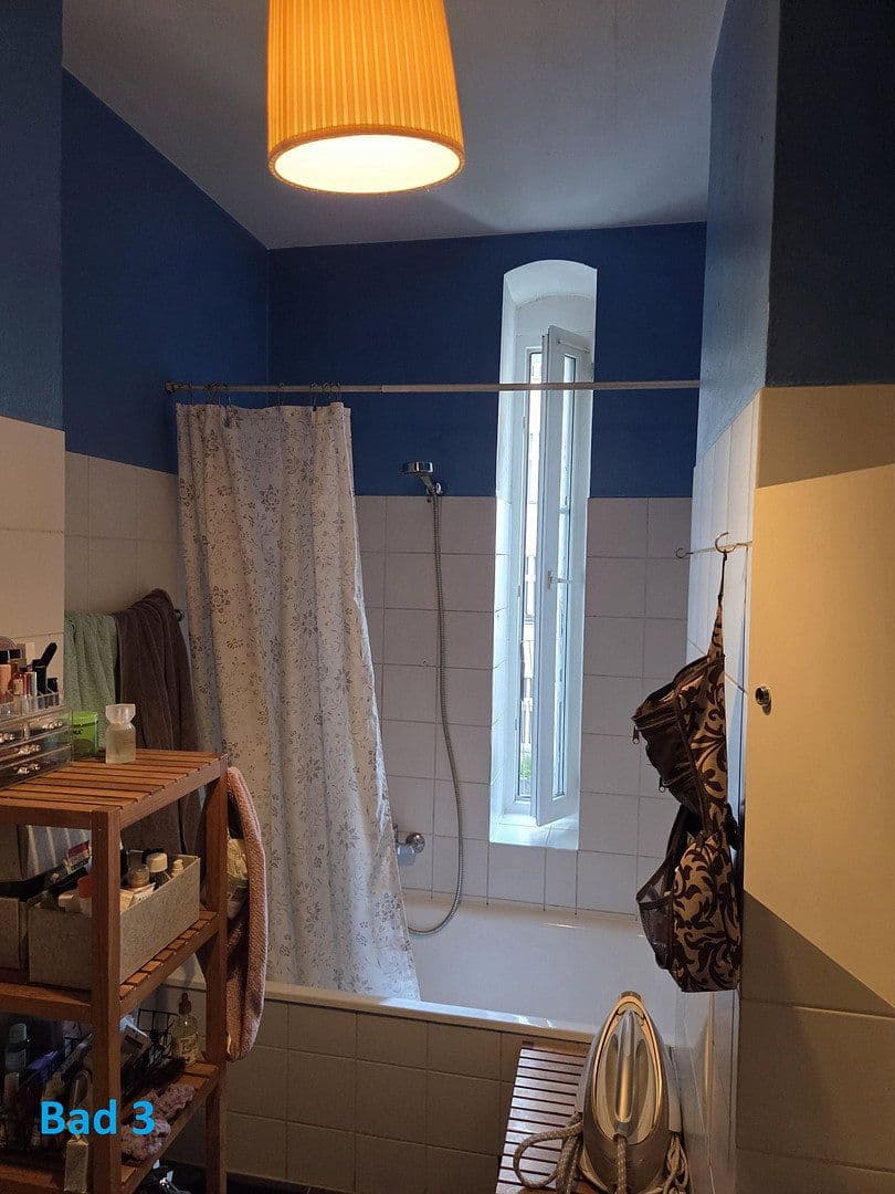 Predaj bytu 2-izbový 75 m², Simon-Dach Straße 9, Berlin, Berlín Predaj bytu 2-izbový 75 m², Simon-Dach Straße 9, Berlin, Berlín