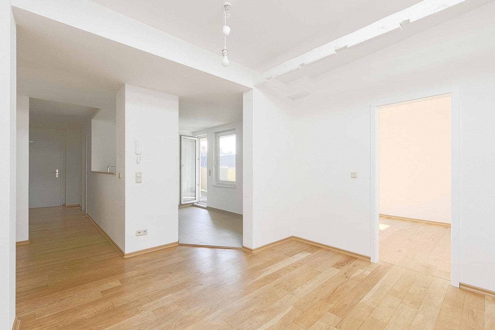 Predaj bytu 2-izbový 91 m², Kochhannstr. 19, Berlin, Berlín Predaj bytu 2-izbový 91 m², Kochhannstr. 19, Berlin, Berlín