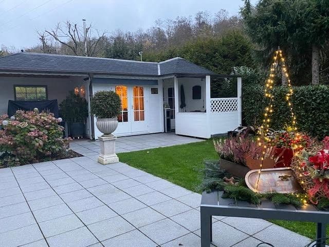 Predaj domu 420 m², pozemok 654 m², Saarbrücken, Sársko Predaj domu 420 m², pozemok 654 m², Saarbrücken, Sársko
