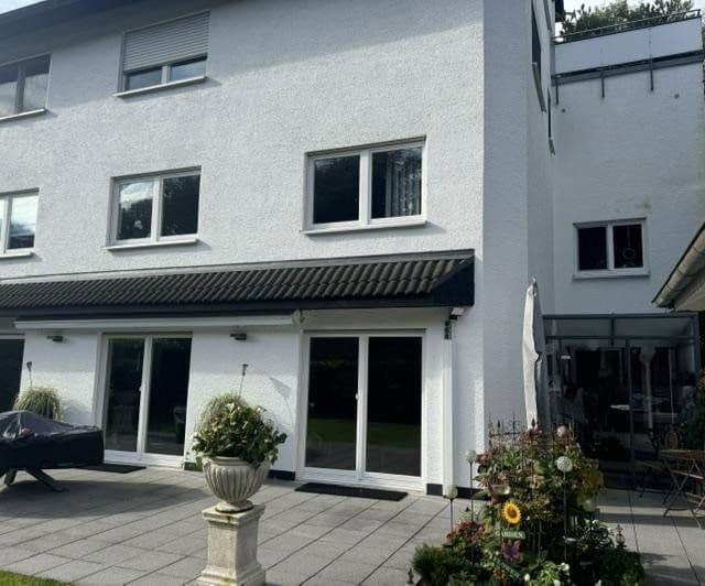 Predaj domu 420 m², pozemok 654 m², Saarbrücken, Sársko Predaj domu 420 m², pozemok 654 m², Saarbrücken, Sársko