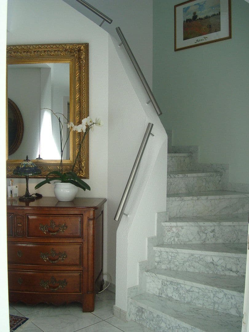 Predaj domu 420 m², pozemok 654 m², Saarbrücken, Sársko Predaj domu 420 m², pozemok 654 m², Saarbrücken, Sársko