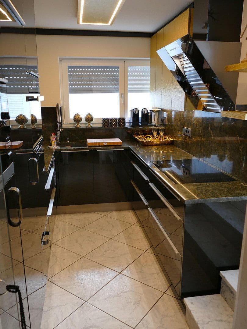 Predaj domu 420 m², pozemok 654 m², Saarbrücken, Sársko Predaj domu 420 m², pozemok 654 m², Saarbrücken, Sársko